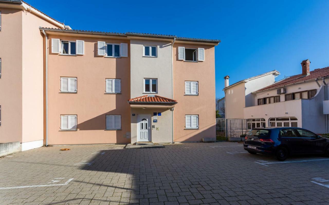 Tinka Apartment Baska  Exterior photo
